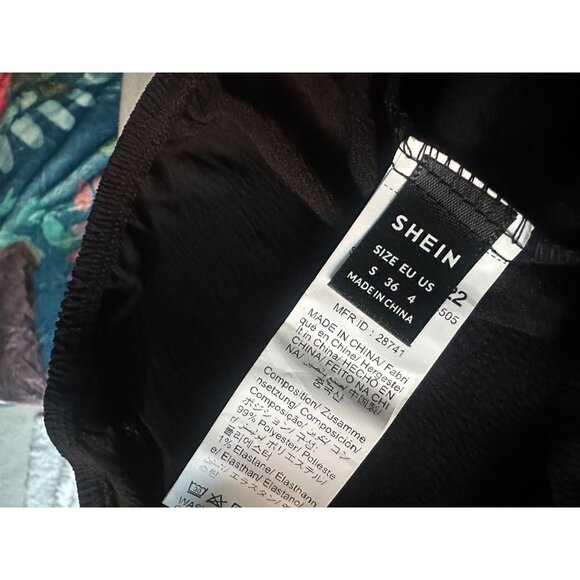 Shein black romper with cut out back Small - Picture 3 of 4